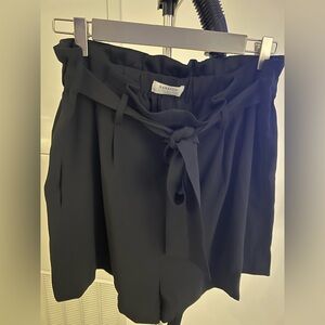 BABATON shorts with belt